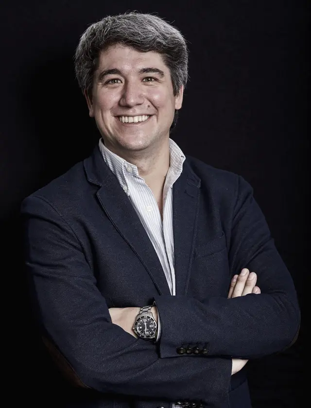 Dr. José Luis Domínguez-Mompell