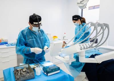 curso de implantes dentales en pacientes